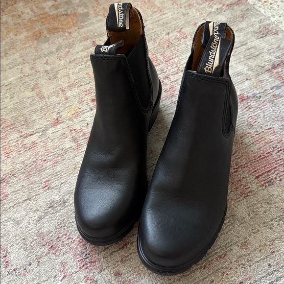 Blundstone Black Chelsea Ankle Boots - Picture 5 of 6